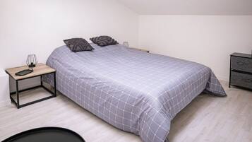 2 habitaciones, wifi gratis y ropa de cama