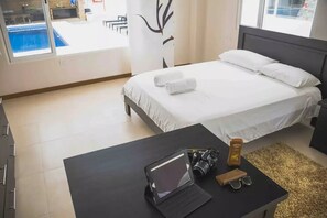 4 Schlafzimmer, Bügeleisen/Bügelbrett, WLAN, Bettwäsche