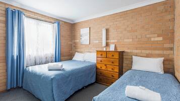 2 Schlafzimmer, Bügeleisen/Bügelbrett, Reisekinderbett, kostenloses WLAN