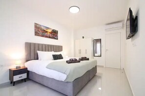1 bedroom, WiFi, bed sheets - Agripas Mahane Yehuda Jerusalem (Jerusalem)