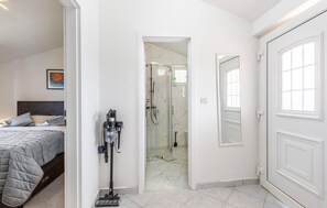 1 dormitori, wifi gratuïta i roba de llit
