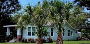 Exterior - Carols St. Pete/Gulfport 3 bed/2 bath (St. Petersburg)