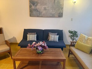 Chalet | Living area