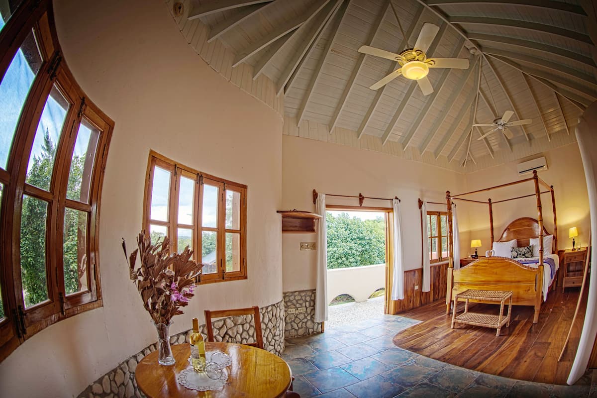 Room | 1 bedroom, in-room safe, free WiFi, bed sheets