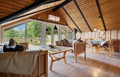 Amazing home in Toftlund with WiFi