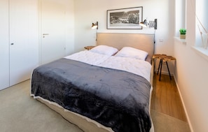 2 Schlafzimmer, Reisekinderbett, kostenloses WLAN, Bettwäsche
