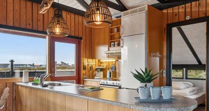 Nice home in Harboøre with WiFi