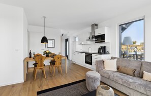 TV, fireplace - Amazing apartment in Winterberg with sauna (Winterberg)