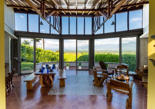 Vue depuis lâhĂ©bergement