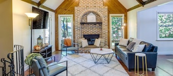 Overland Park Home w/ Fenced-In Yard & Gas Grill!