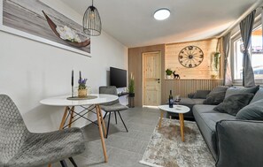 Smart-TV, fotballspill og stereoanlegg