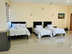 5 bedrooms, iron/ironing board, free WiFi, bed sheets