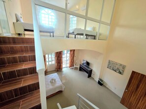 5 slaapkamers, een strijkplank/strijkijzer, gratis wifi, beddengoed