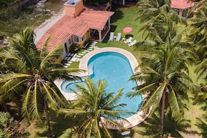Piscine extérieure