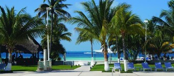 Voted Cancun Best Beach Condo For Families & Friends