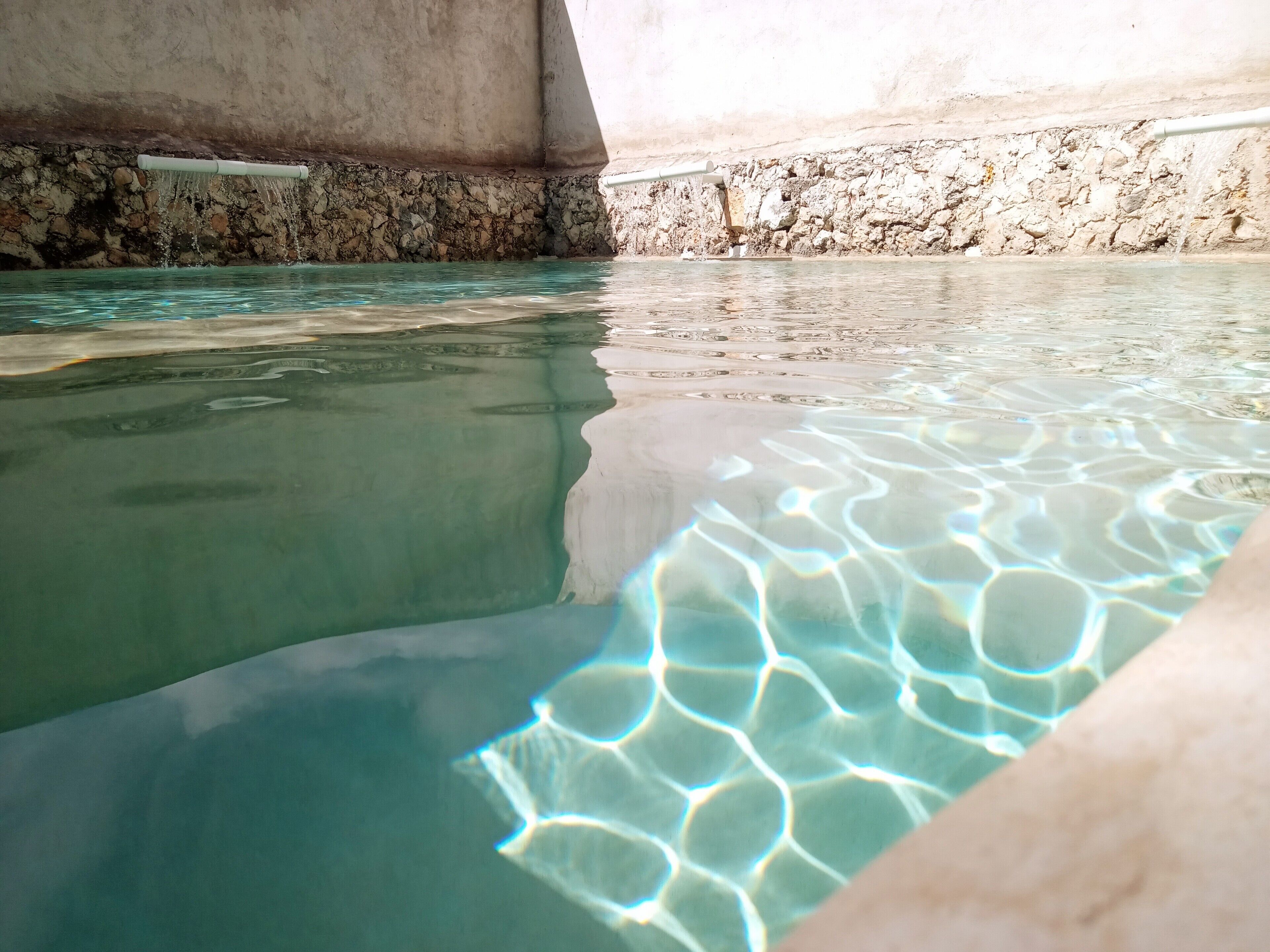 حمّام سباحة خارجي