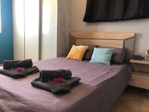 3 Schlafzimmer, Bügeleisen/Bügelbrett, WLAN, Bettwäsche