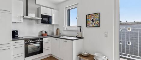 Kühlschrank, Herdplatte, Geschirrspüler