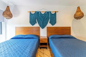 2 chambres, fer et planche à repasser, accès au Wi-Fi (inclus)