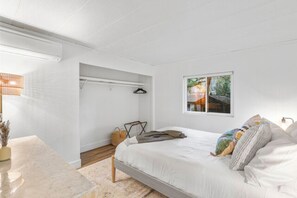 2 bedrooms - Modern Cabin (Aspen) (Dunsmuir)