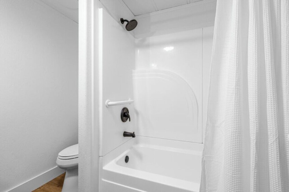 Modern Cabin (Aspen) Dunsmuir Vrbo