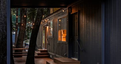 Modern Cabin (Banyan)