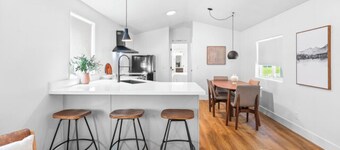 Modern Cabin (Blue Spruce)
