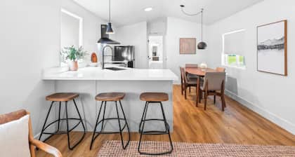 Modern Cabin (Blue Spruce)