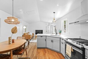 Fridge, microwave, oven - Modern Cabin (Maple) (Dunsmuir)