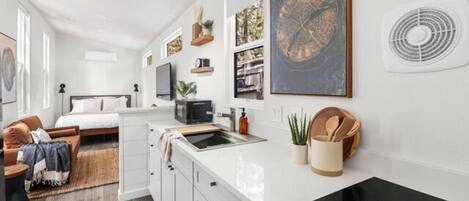 Fridge, microwave, stovetop, toaster