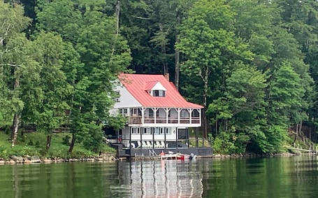 Exterior. Charming Lakefront Home: Big Porches, Kayaks & Room to Gather