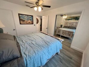 2 soveværelser, skrivebord, gratis Wi-Fi, sengetøj