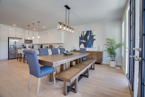 Dining - Luxe Condo - Close to Lakes & Trails (Heber City)