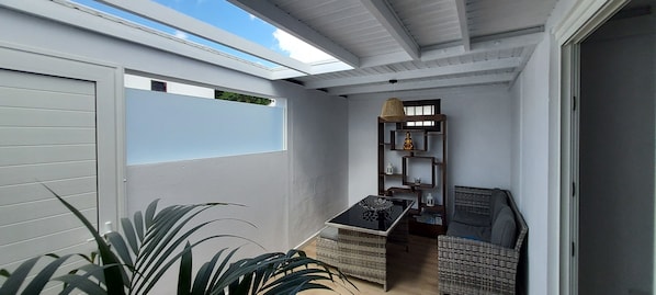 Interior - Refugio a 2 Minutos de la Playa La Concha, Cerca de Cualquier Parte de la Isla (Playa Honda)