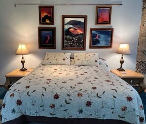 1 bedroom, desk, free WiFi, bed sheets