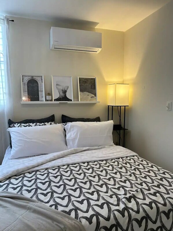 2 chambres, fer et planche à repasser, Wi-Fi, literie fournie