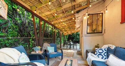 Charming 1920s Olympia home with game room, fenced yard, blocks from Capitol
