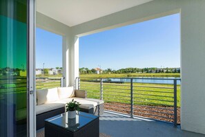 Property grounds - Lovely Condo | Access to Amazing Resort! (Kissimmee)