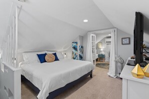 4 bedrooms, individually decorated, individually furnished, free WiFi