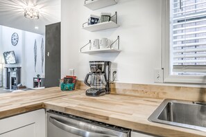 Fridge, microwave, oven, stovetop - Hidden Gem | JZ Vacation Rentals (St. Louis)