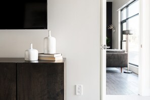 Condo, 1 King Bed, Kitchen, Mountain View (unit 110) | Interior - Espadin Condos II (Denver)