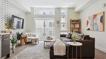 Condo, Multiple Beds, Kitchen, City View (2880(U307) EcoLoft City Views) | Living area | 40-cm TV with digital channels