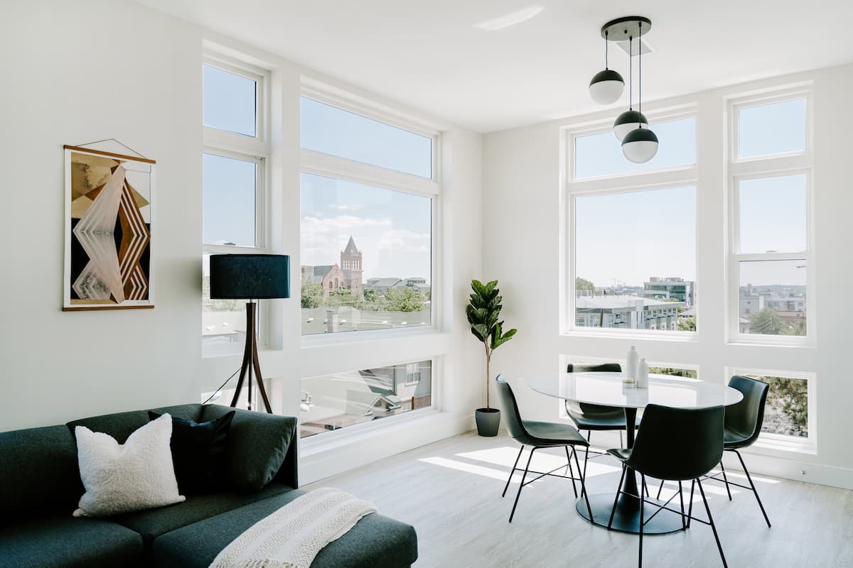 Condo, 1 cama King size, cocina (Unit 410) | 2 habitaciones, decoración personalizada y muebles diferentes