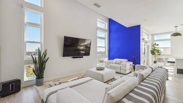 Apartamento, varias camas, patio (Unit 508) | Zona de estar