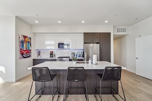 Private kitchen - Espadin Condos I (Denver)