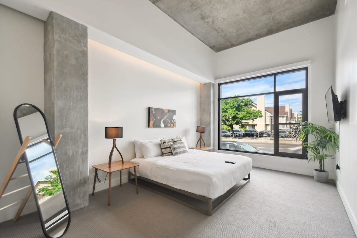 Condo, varias camas, cocina (Unit 102) | 2 habitaciones, decoración personalizada y muebles diferentes