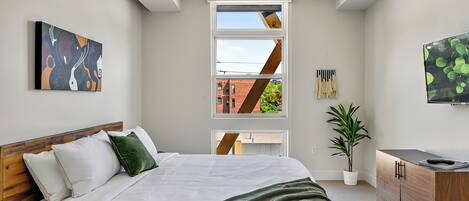 Condo, Multiple Beds, Balcony (Unit 305)