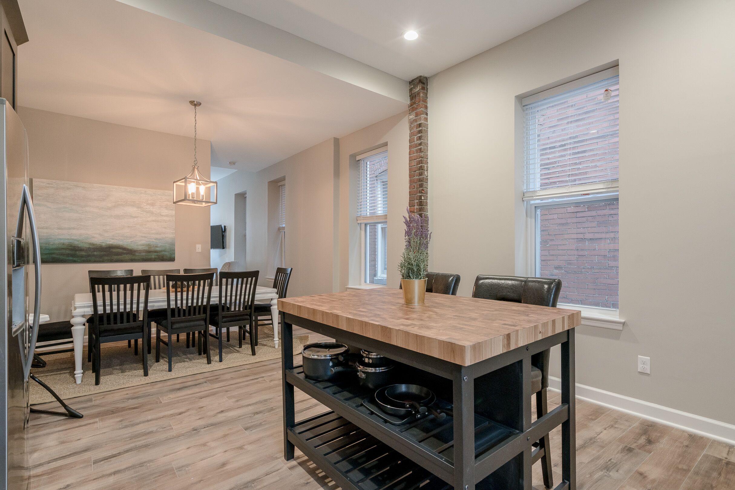 บ้านพัก, หลายเตียง, ลานระเบียง, วิวเมือง | บริการอาหารในห้องพัก