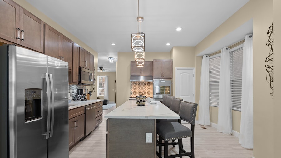 Red Brick Hideaway | JZ Vacation Rentals