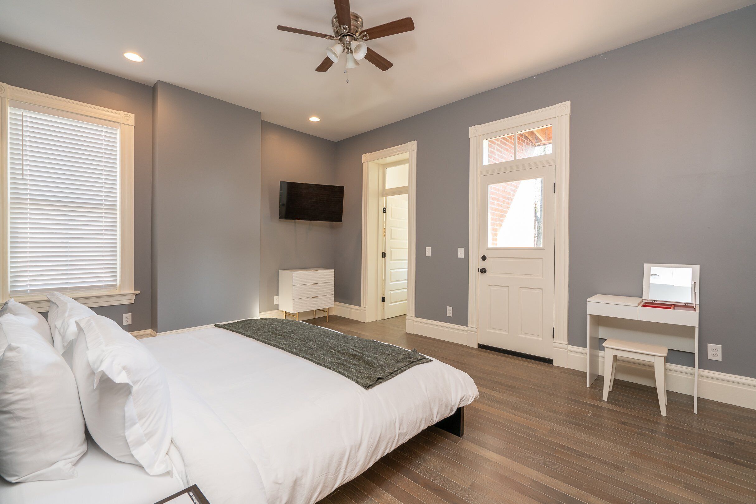 House, Multiple Beds, Patio, City View | 3 bedrooms, individually decorated, individually furnished, free WiFi